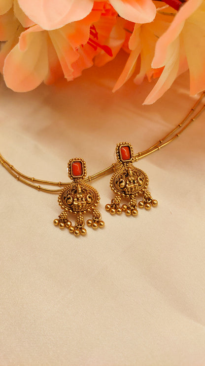 Sri Lakshmi Pendant Necklace Set