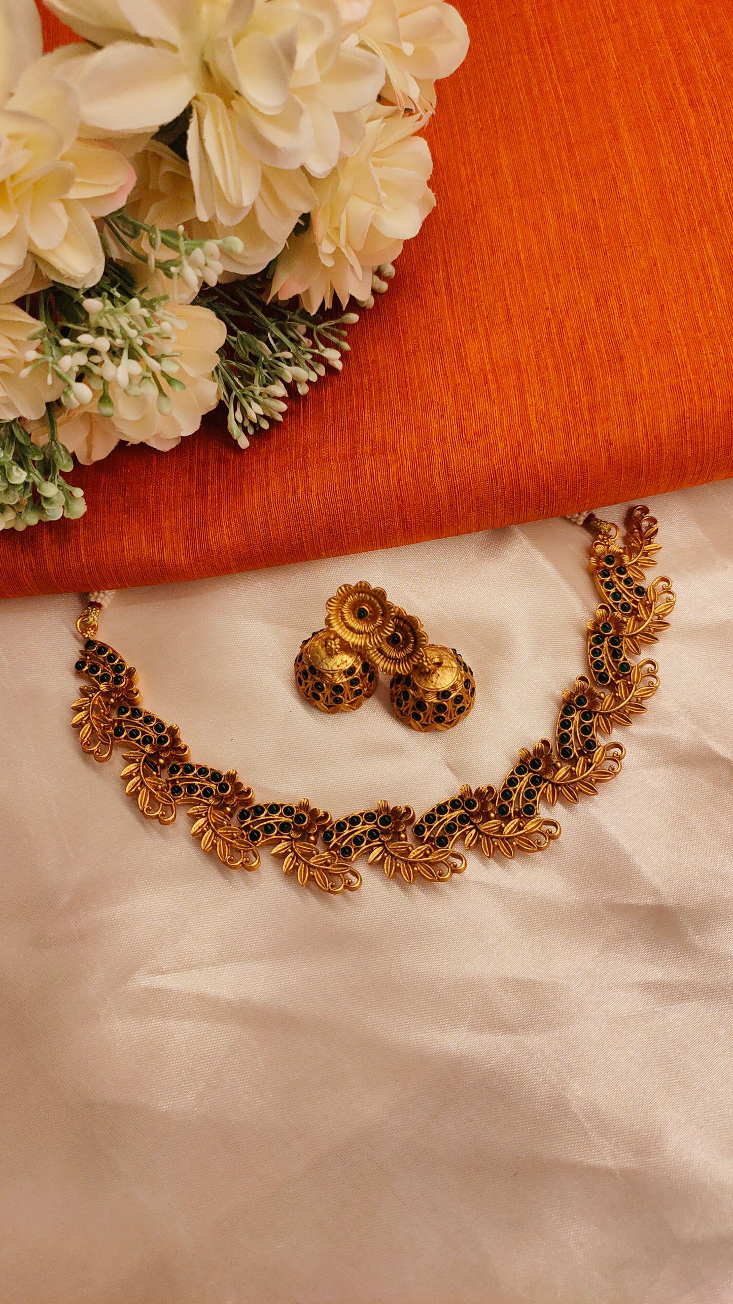 FloraLeaf Necklace