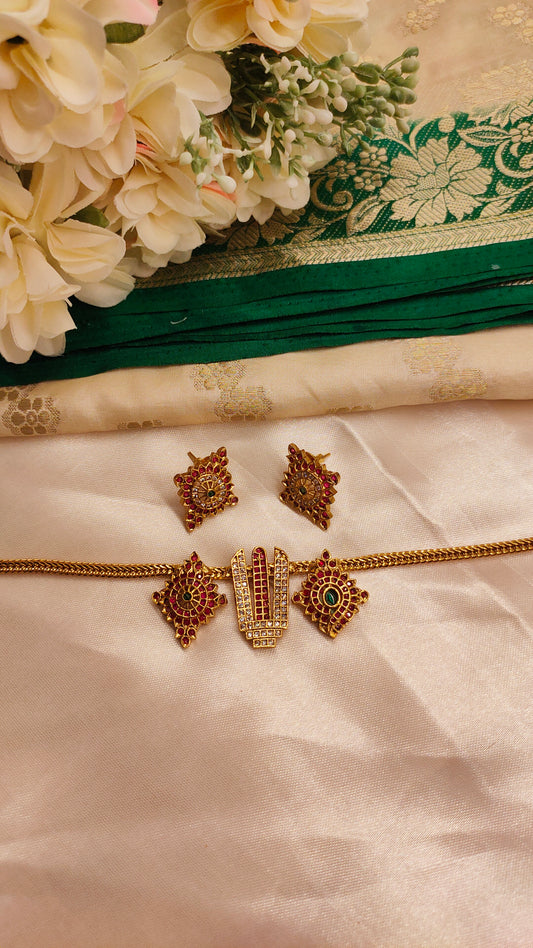 Balaji Pendant Choker Set