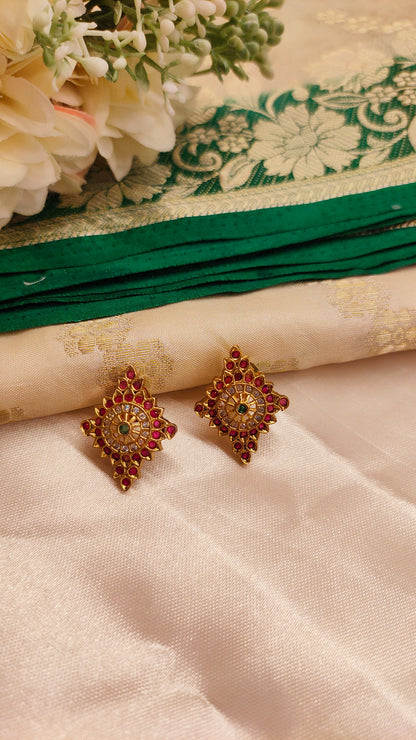 Balaji Pendant Choker Set