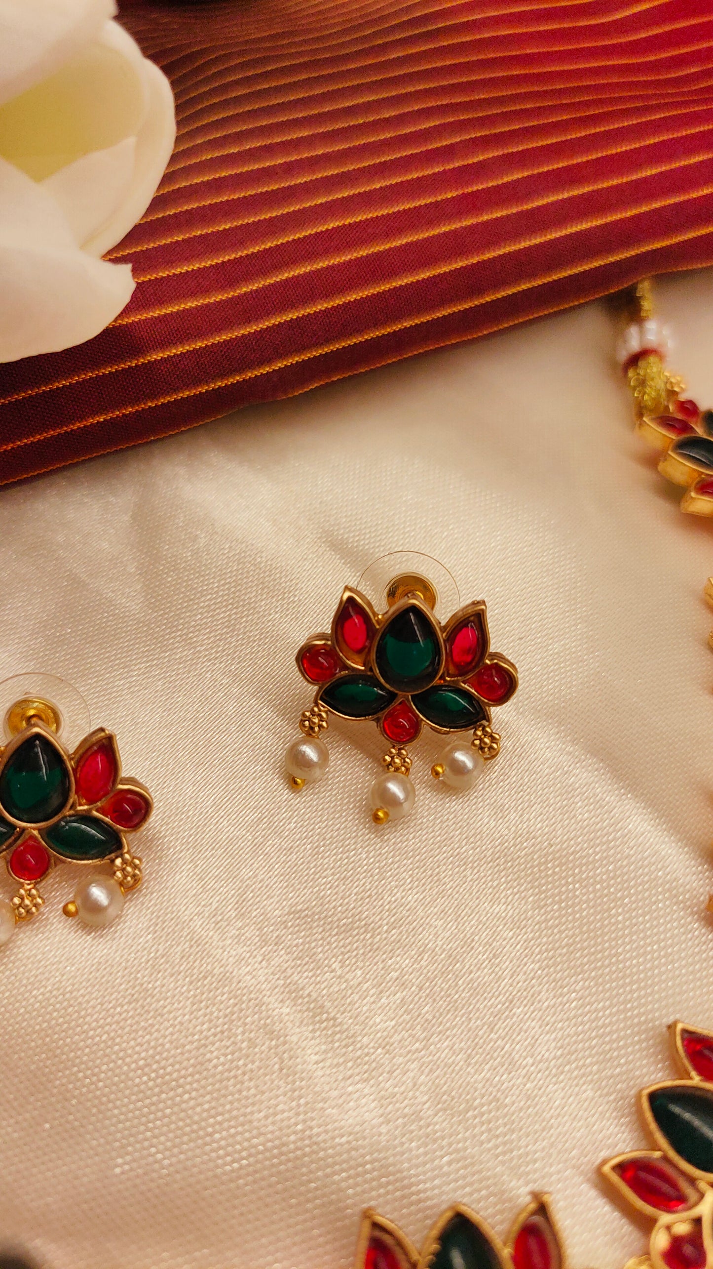 Multi Lotus Choker-Necklace
